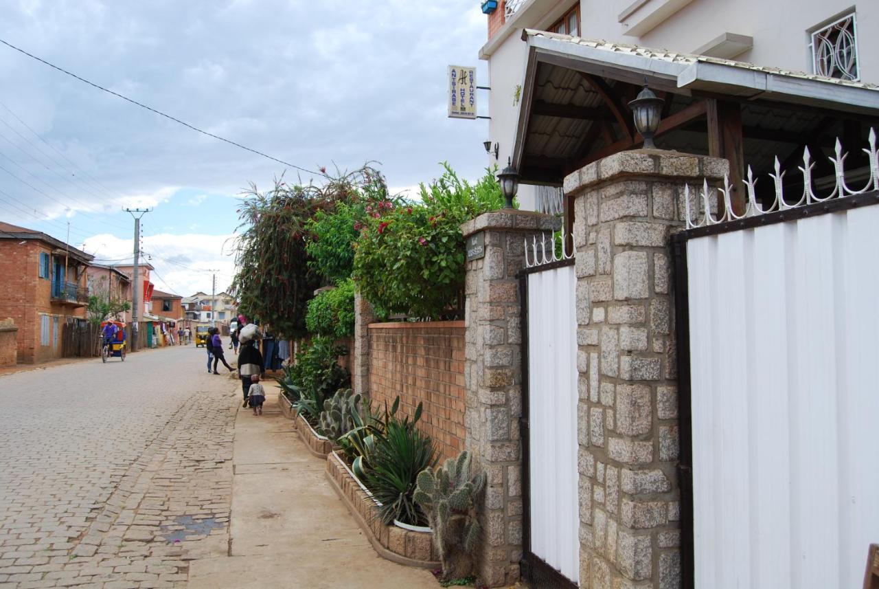 Antsirabe Hotel Exterior photo